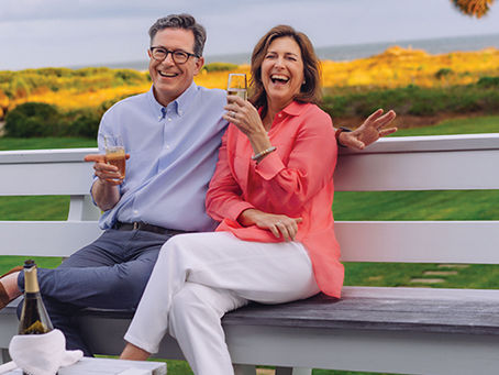 Stephen Colbert reveals the “fateful” moment he met his wife: A Hollywood-style love story that has left many people stunned.