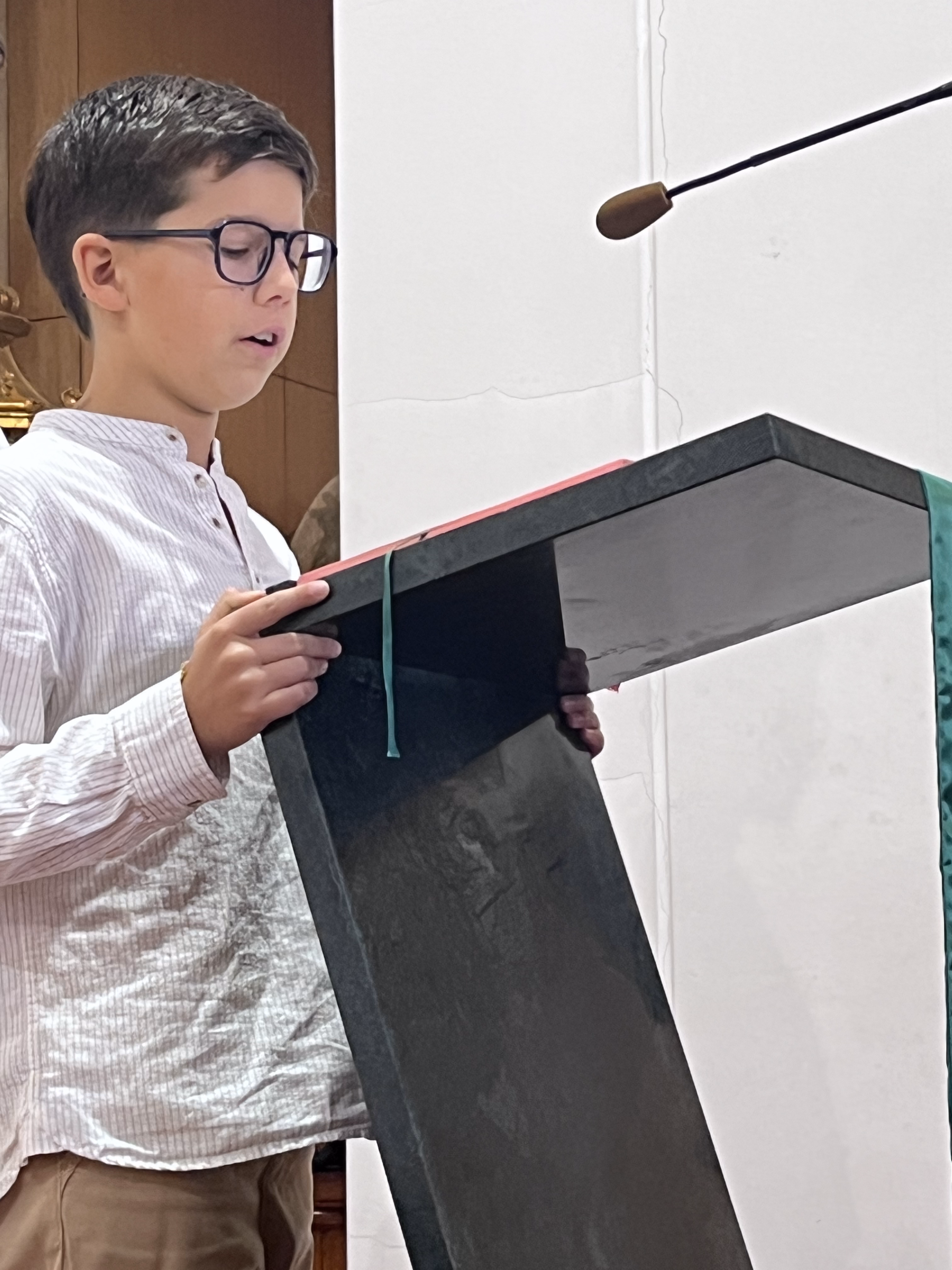 Aluno lê ação de Graças