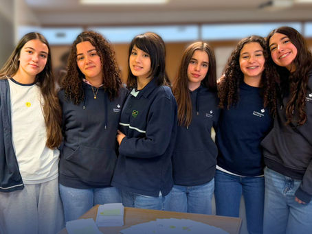 Troca de cartas em francês aproxima alunos e dá sentido prático à aprendizagem.