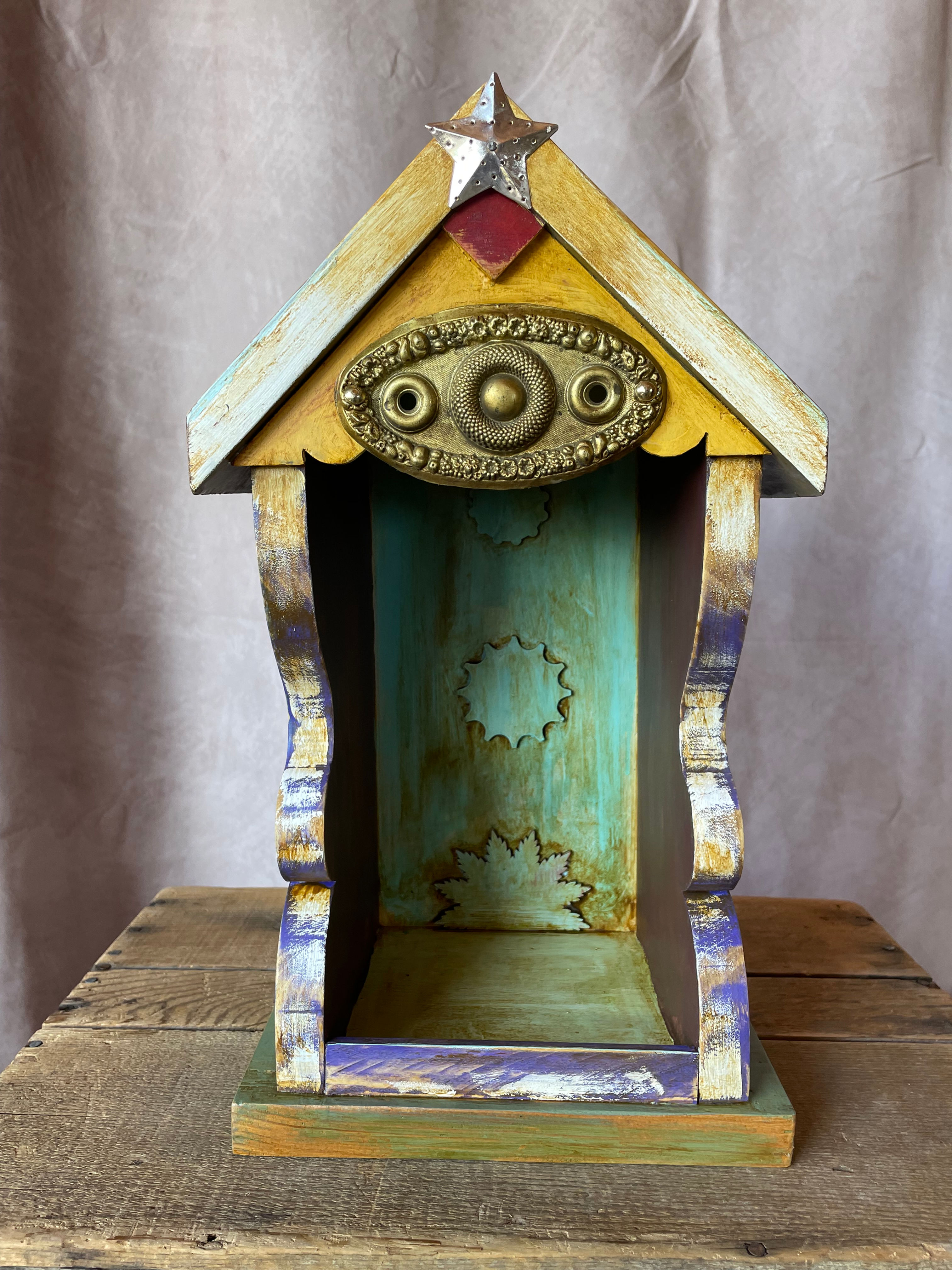 Garden Shrine/Santuario Del Jardin.