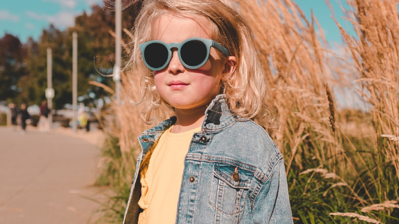 LUNETTE -CHILL STEEL BLUE -SIZE 4+ 100%UV