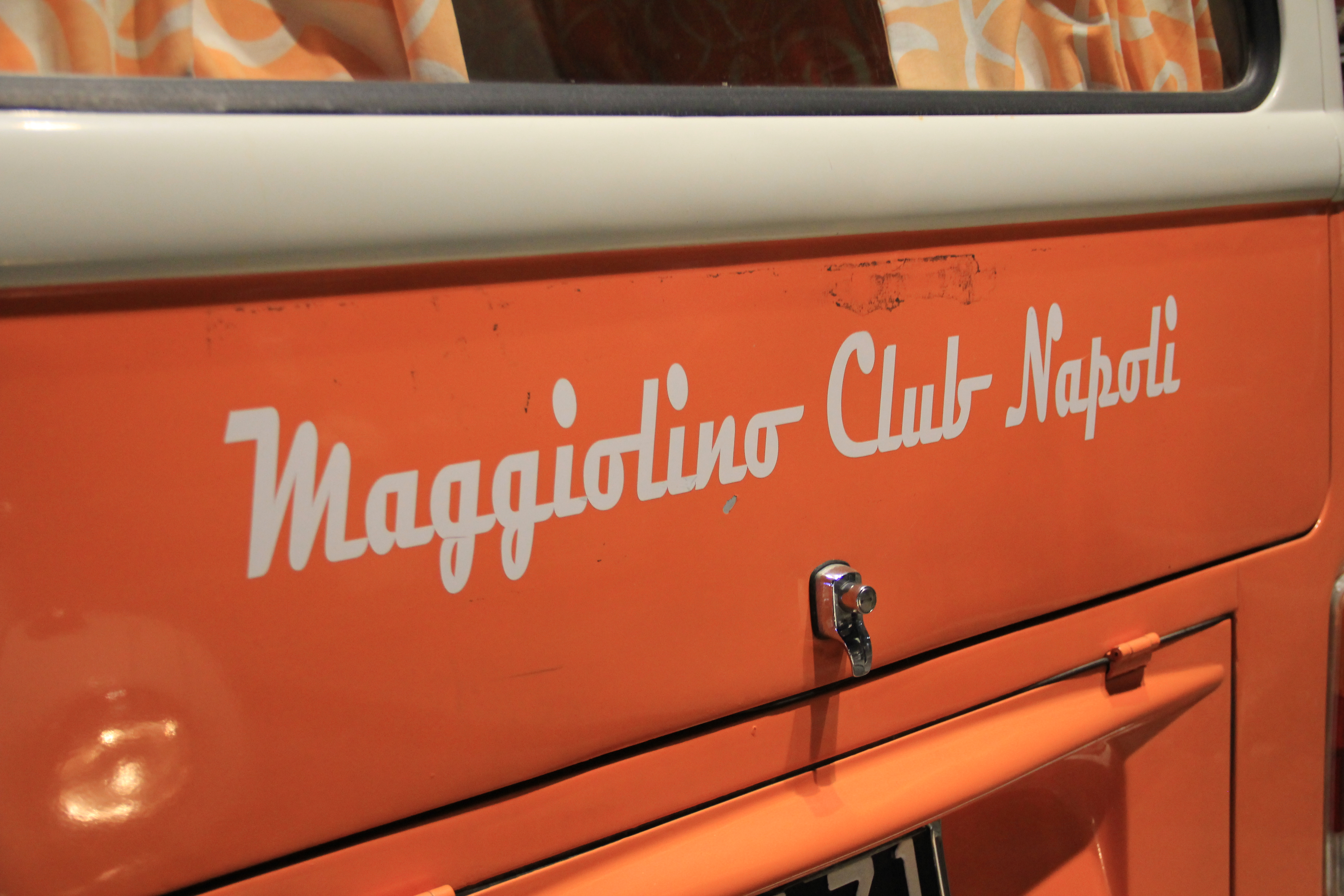 Maggiolino Club Napoli.JPG