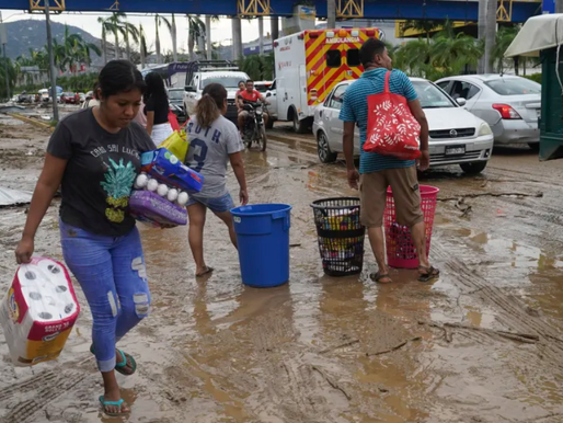 Hurricane Otis pummels Mexico's Acapulco, cutting off famous beach resort