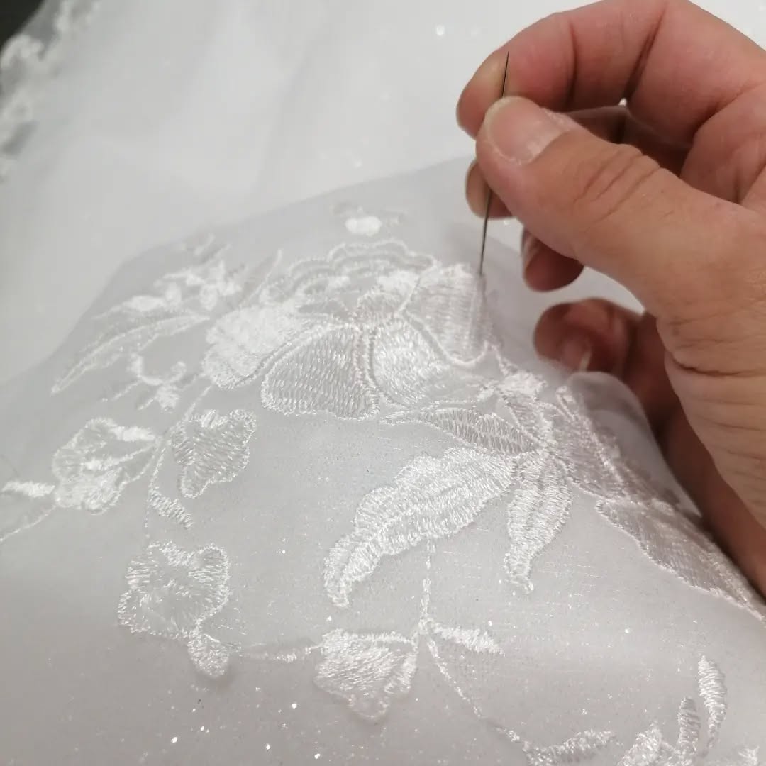 Retouches Robe de Mariée Fréjus  Maryline Devaux