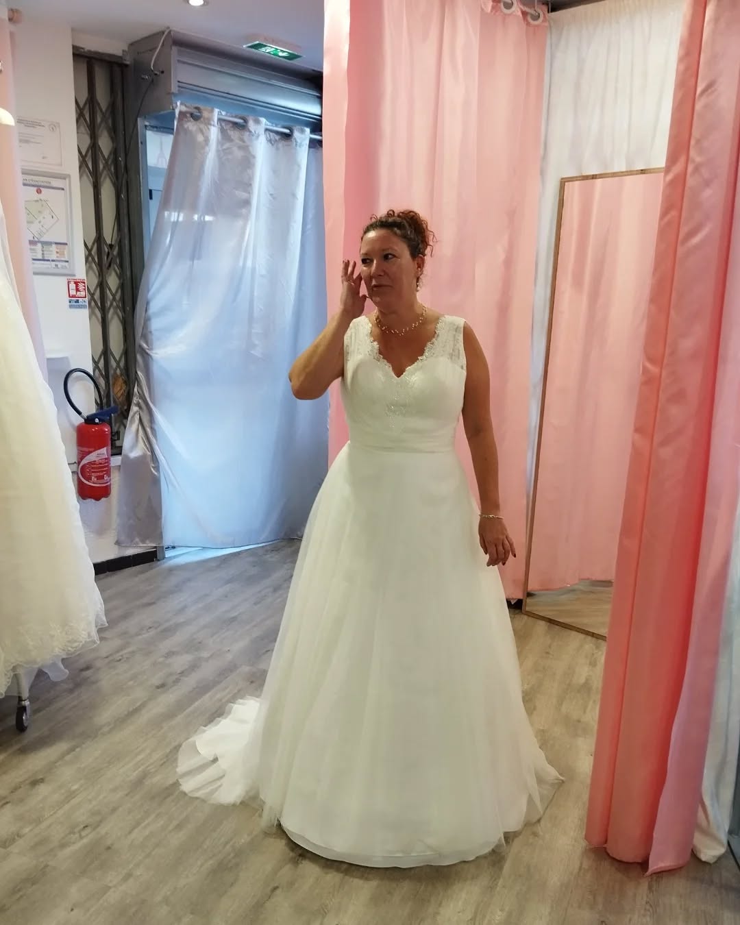 Essayage et conseil robe de mariée chez Maryline Devaux Fréjus
