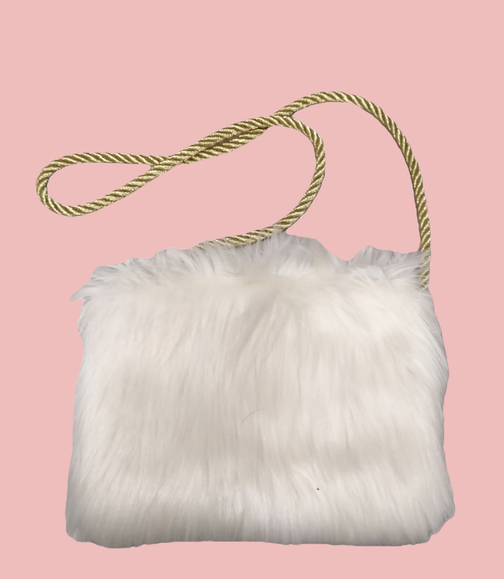 Sac pochette fourrure ivoire création Maryline Devaux