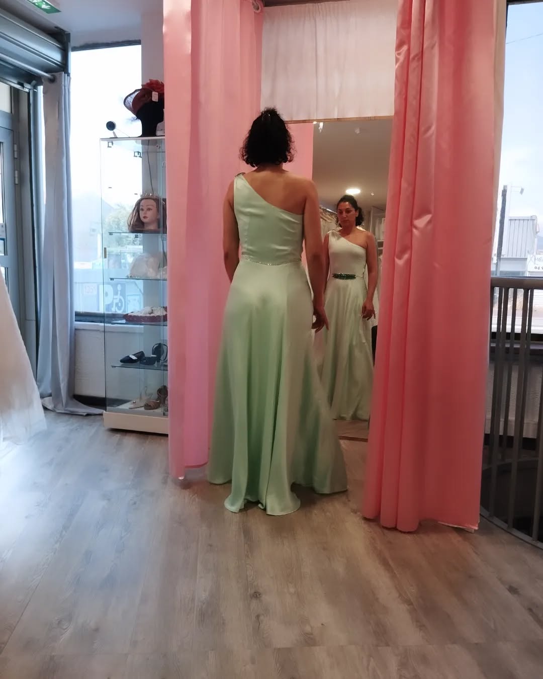 Essayage tenue de cérémonie Fréjus Maryline Devaux