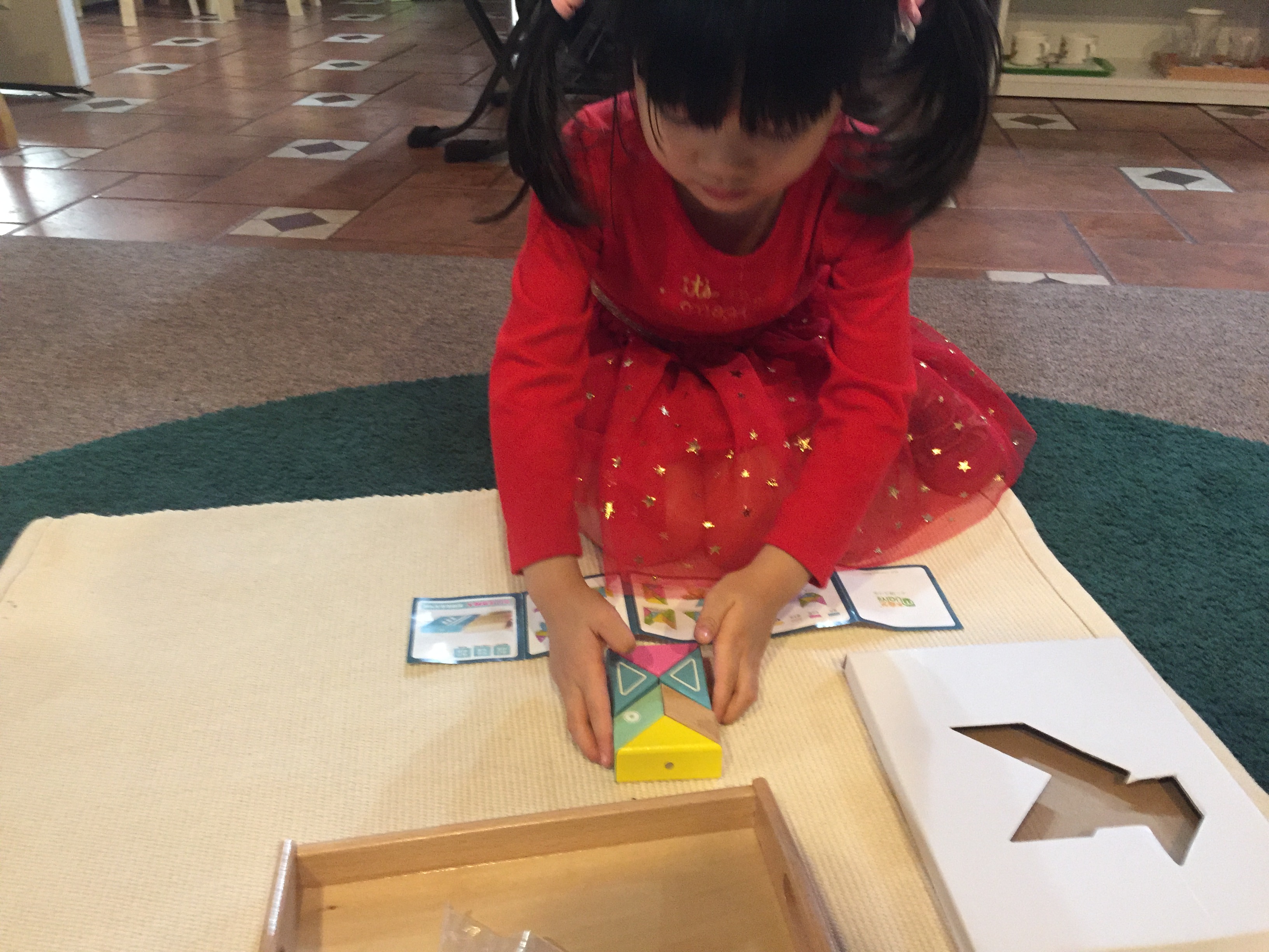 Tangram-Qi Xiao Ban