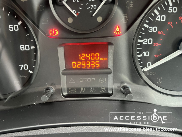 Thumbnail: 2018 - Peugeot Partner Tepee Horizon RS 1.6 HDI - 2018 - 5 Seater + 1 Wheelchair