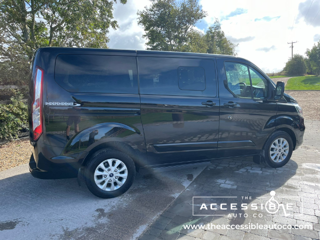 Thumbnail: 2019 Ford Tourneo Custom Titanium 320 2.0 TDCI Independence - 5 Seater - WAV