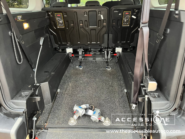 Thumbnail: 2020 - Peugeot Rifter Allure Horizon RS Premium XL - 5 Seater - WAV