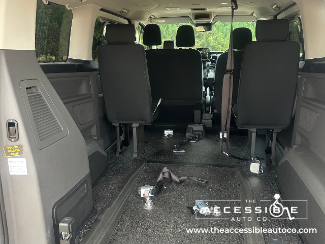 Thumbnail: 2018 - Ford Tourneo Custom 320 Titanium Independence - 5 Seater - WAV