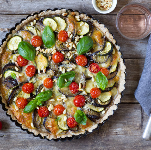 Auberginen-Zucchini-Tarte mit Tomaten