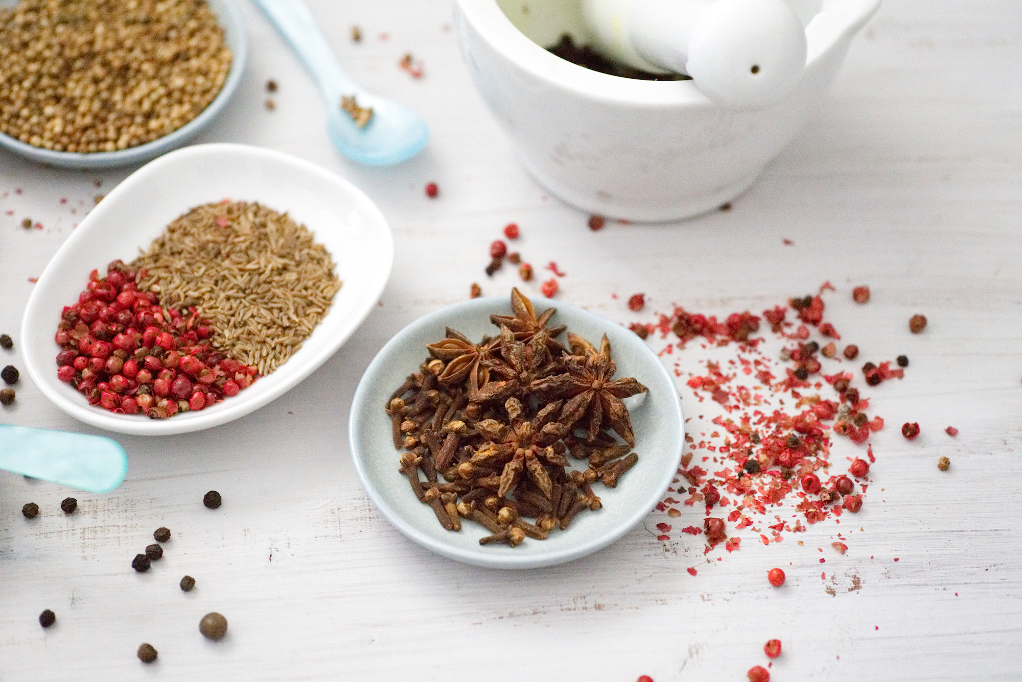 Gewürze, Kräuter, Würzen