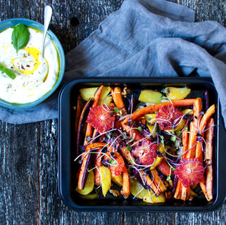 Rezept: Buntes Ofengemüse mit Blutorange und Skyr