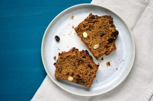 Rezept: Schoko-Nuss-Rührkuchen mit Haselnüssen