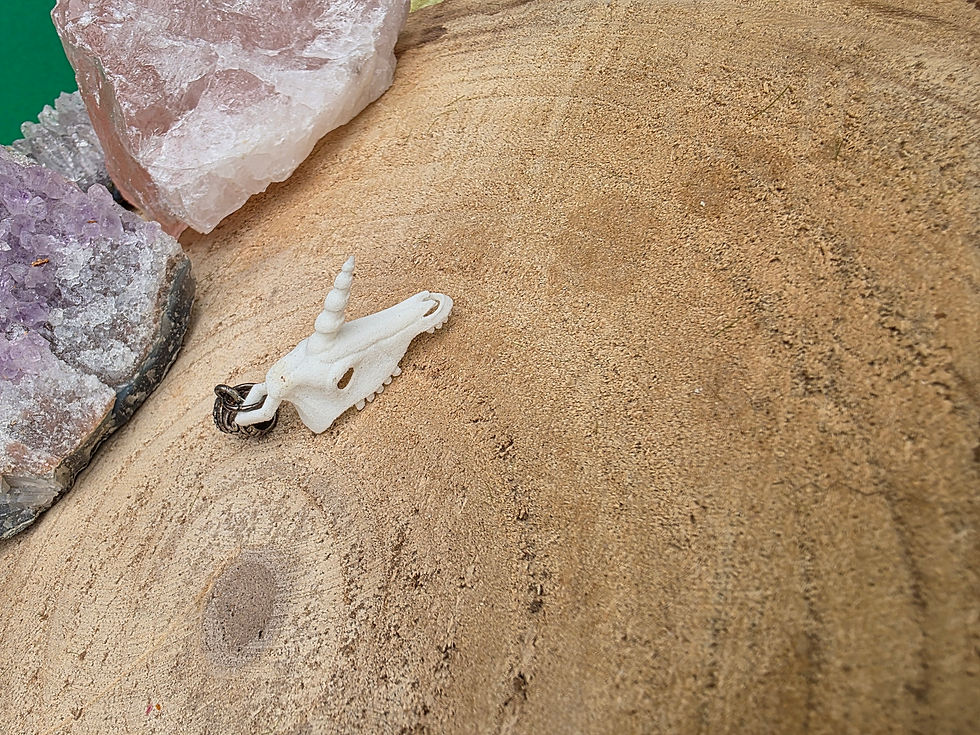 Miniaturbild: Dread und Braid Schmuck 3 D Einhorn Skull weiss 