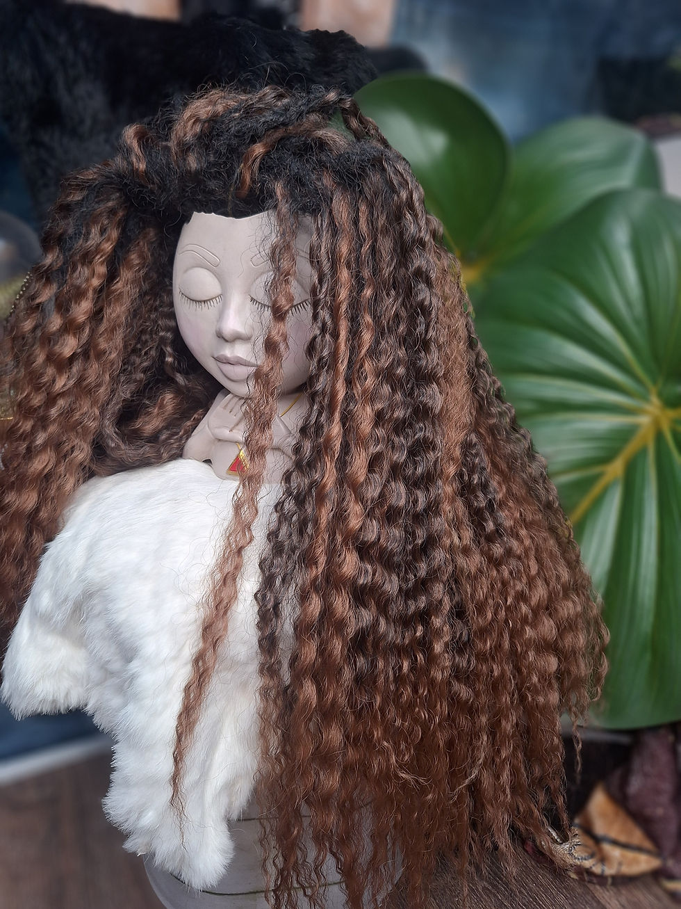 Miniaturbild: Curly Dreads Schwarzer Ansatz ins Dunkel Braun 