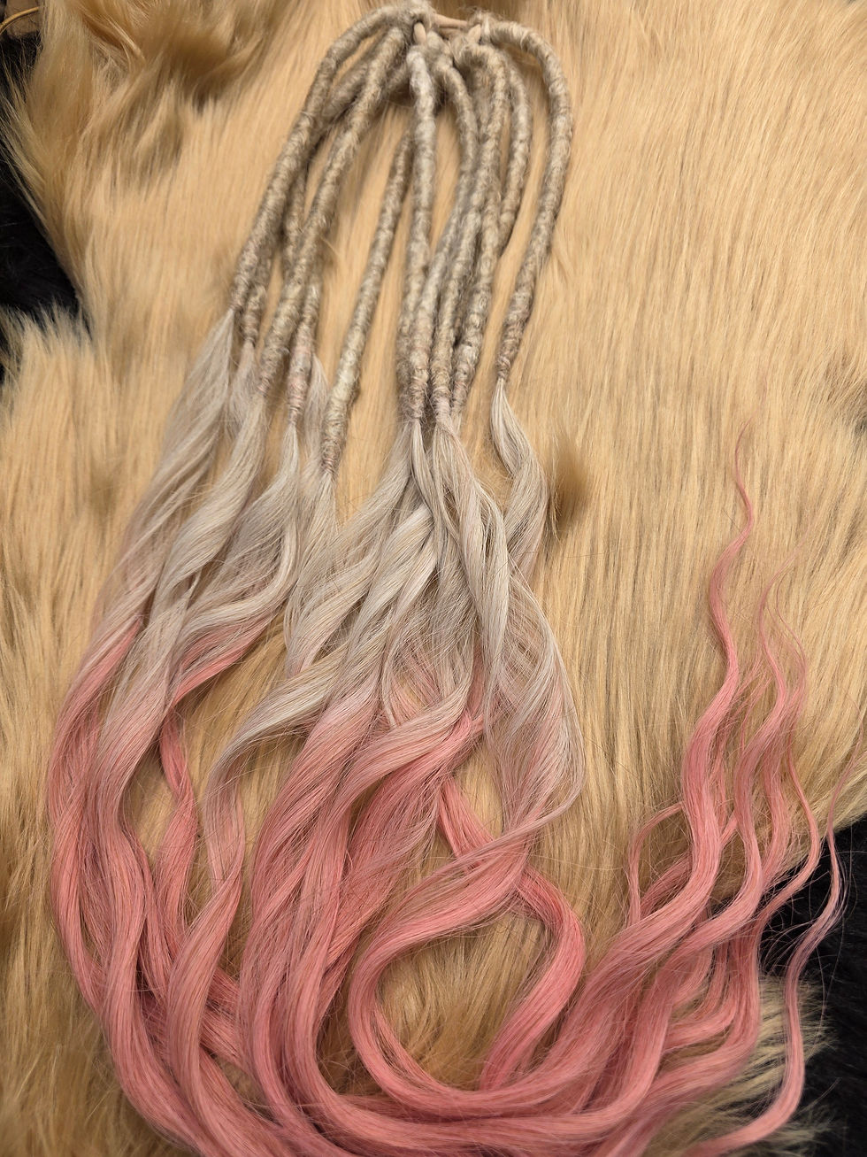Miniaturbild: Dread Set Blond mit Blond-Rosa Wellen