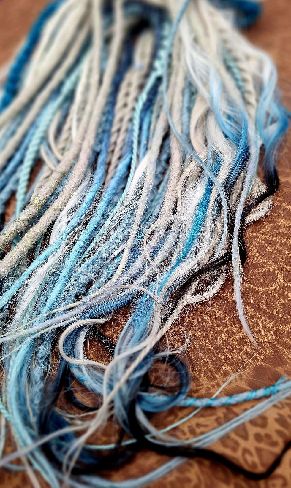 Miniaturbild: Misch Set Dreads+Twist+Wave Hair Garu Blau Weiss Blond 