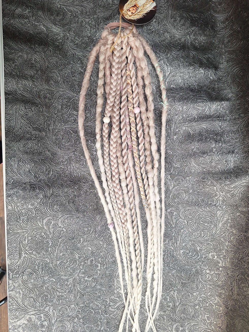 Miniaturbild: Dreads am Haargummi Rosa mit weissen Spitzen