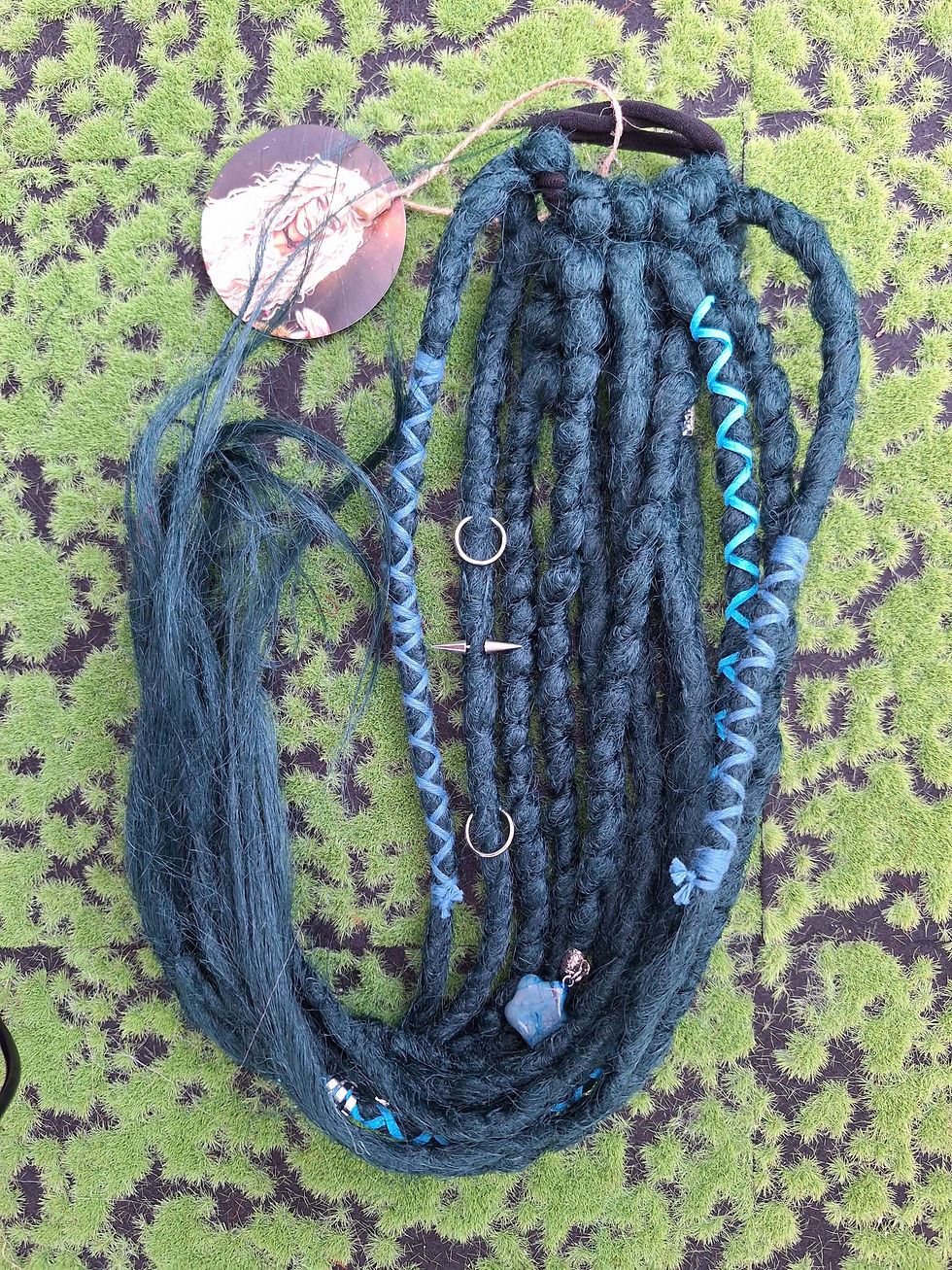 Miniaturbild: Dread Set am Haargummi Smaragd Grün 