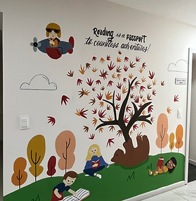 arte infantil na escola maple bear em teresópolis, arte lúdica com tons terrosos e alegres.