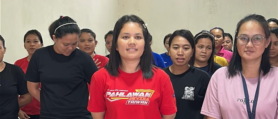 Group of domestic workers in training for Maid Work Permit Singapore