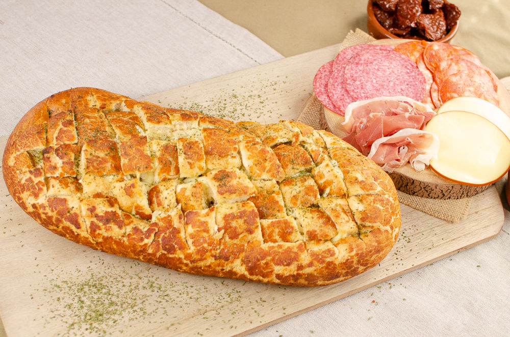 Garlic and Cheese Sharing Tiger Bread