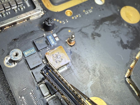 💧 M1 Pro MacBook Pro A2442 Sıvı Teması — LVDS, Backlight ve Ses Devresi Onarımı