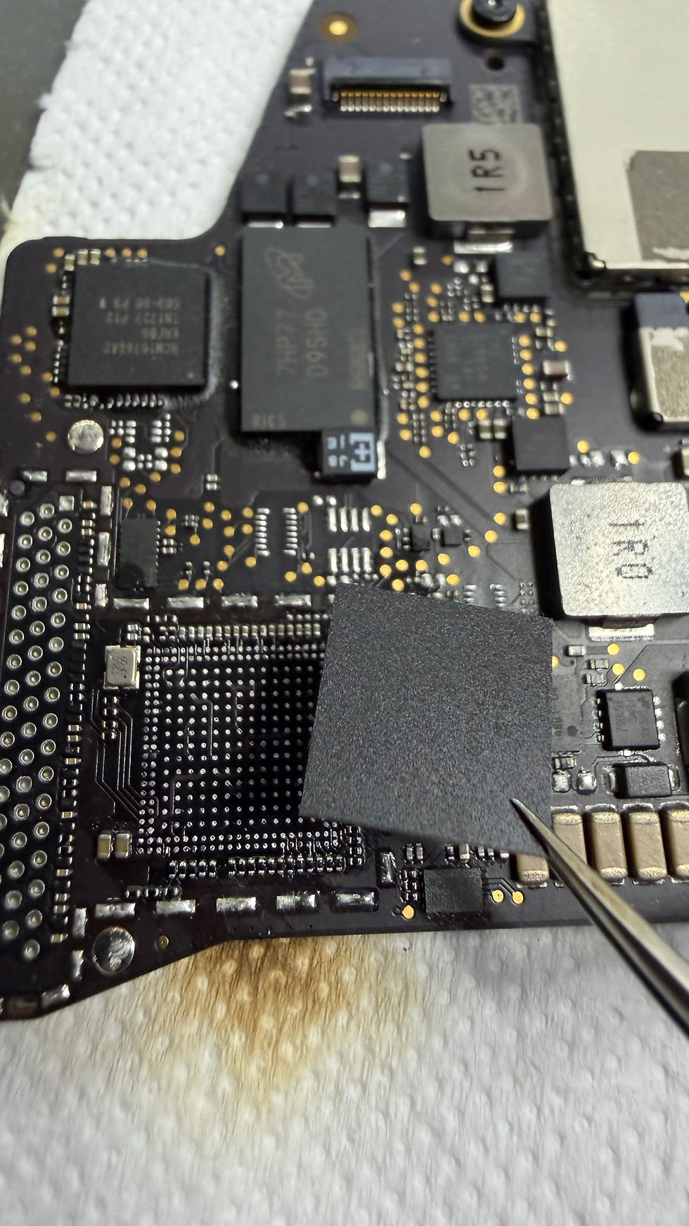 ⚡ MacBook Pro A1708 (2017) Açılmıyor — Type-C ve Thunderbolt Entegre Onarımı