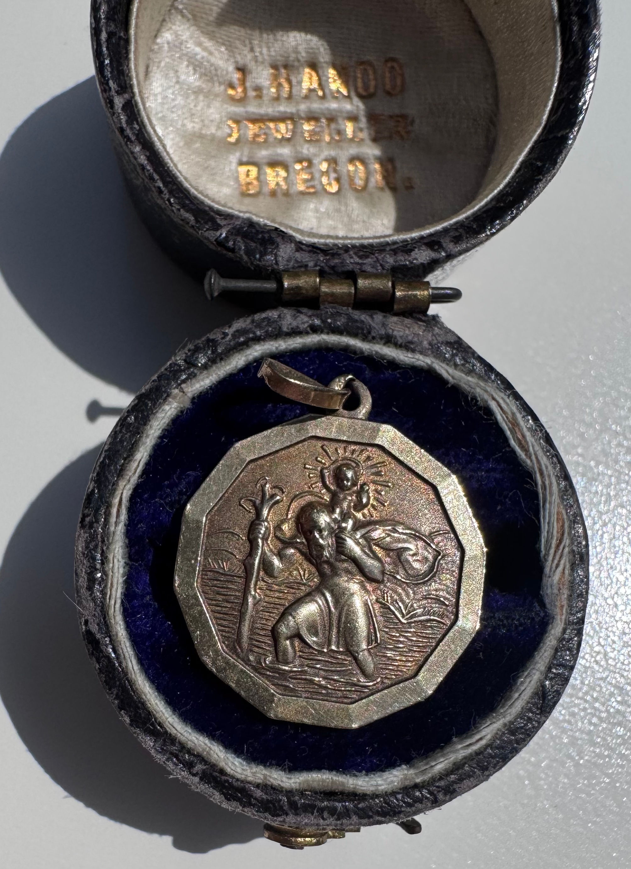 9ct gold st Christopher 