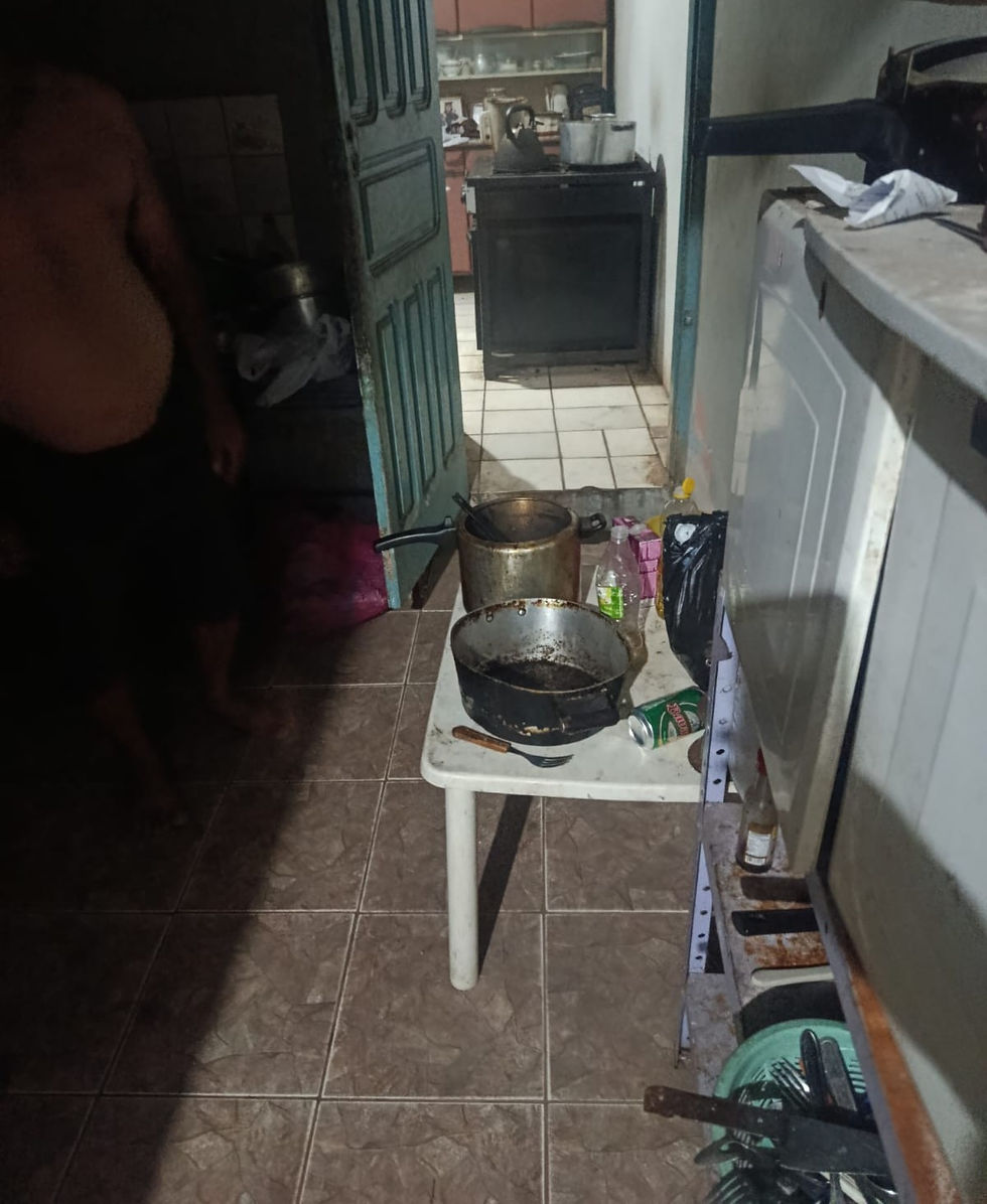 Princípio de incêndio na região central de Corumbá é controlado sem vítimas