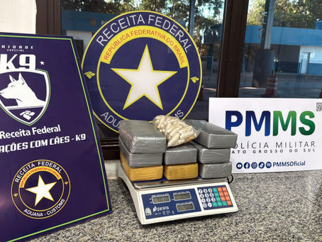 Receita Federal apreende drogas e duas toneladas de mercadorias irregulares em ônibus na fronteira