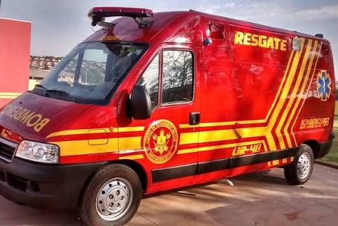 Queda durante manutenção em telhado deixa homem ferido no bairro Popular Nova