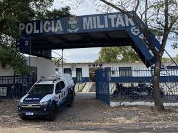 Homem armado é preso após ameaçar familiares durante reunião em Corumbá
