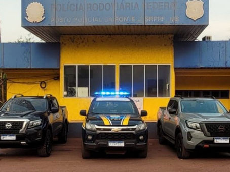 PRF flagra dupla trazendo carros com registro de roubo e furto em SP para Corumbá