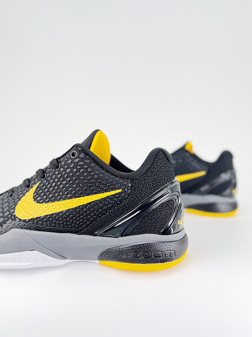 Thumbnail: Nike Zoom Kobe 6 Black Del Sol