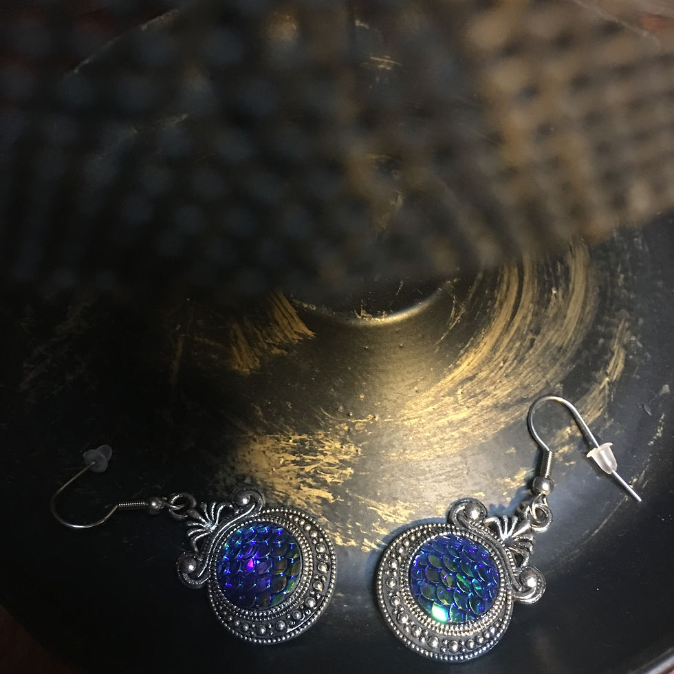 Miniature : Boucles d'Oreilles Victoriennes Écailles Bleues