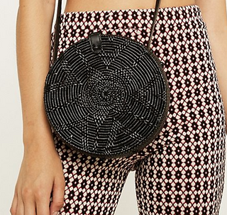Urban Outfitters, 59€
