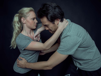 BİR WingTsun DÖVÜŞÇÜSÜYLE ÇIKTIĞINIZI GÖSTEREN 8 İŞARET :)))