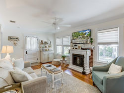 Hazel_House_LivingRoom