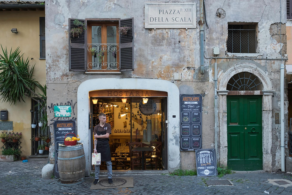 Calles empedradas del barrio Trastevere en Roma