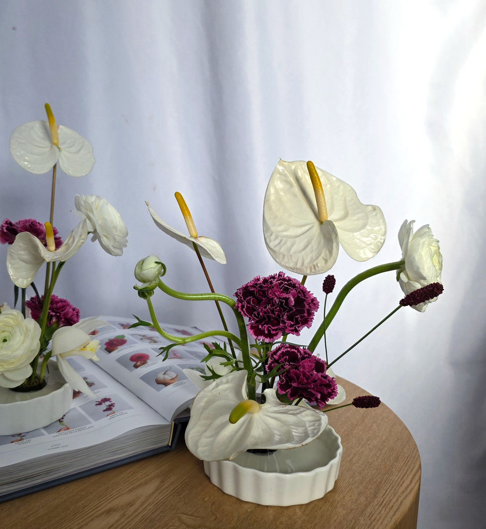 Modern ikebana arrangements