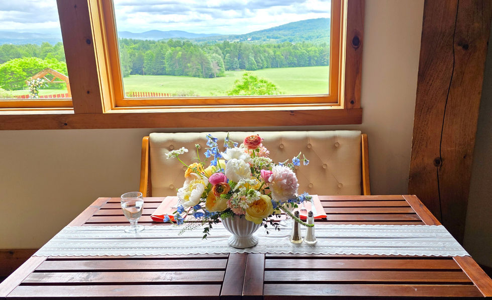 Sweetheart table centerpiece