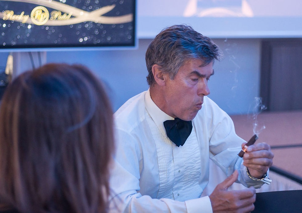 Rolf Bjork in slow smoking action