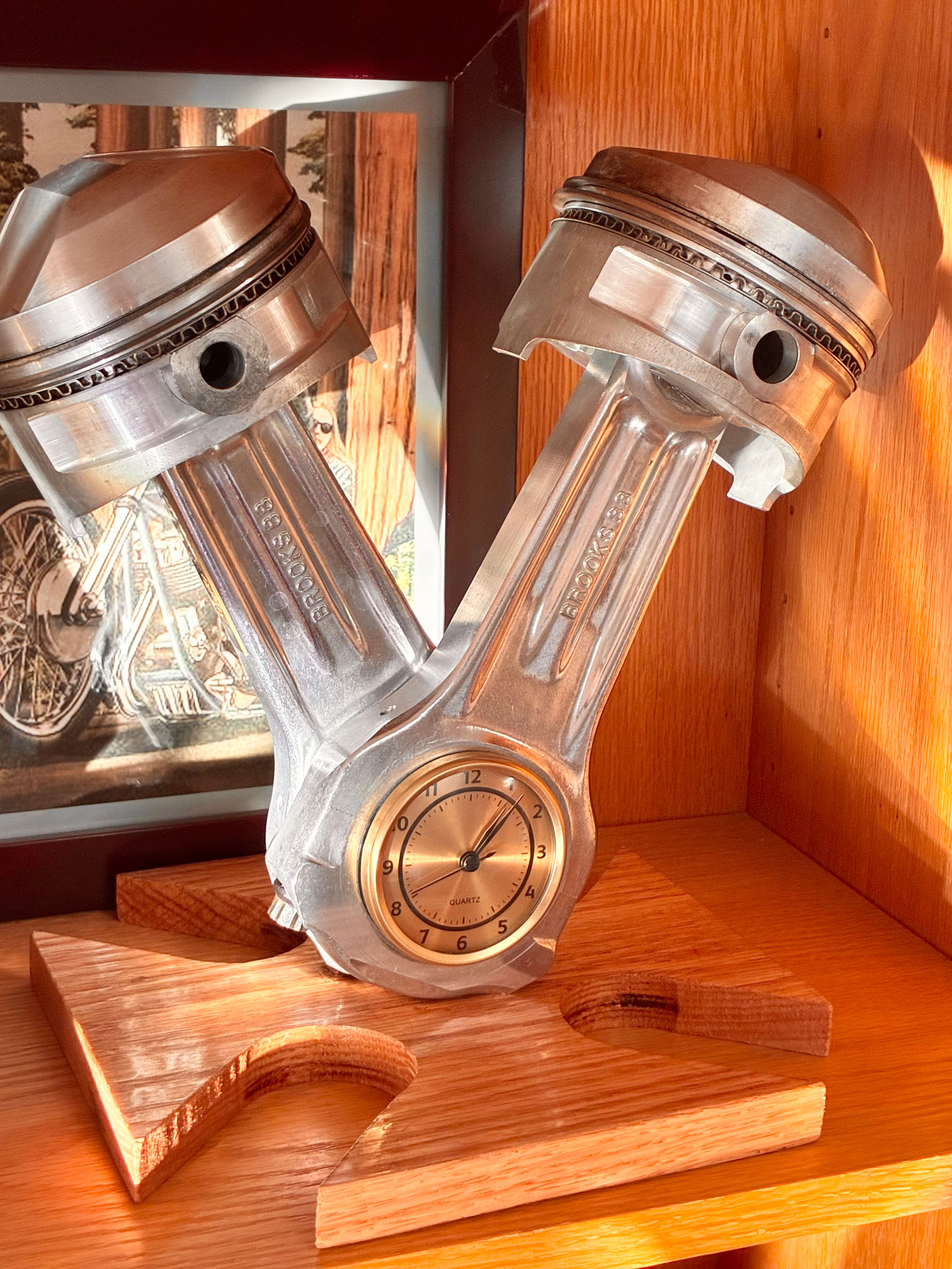 Dual Piston Hemi Clock