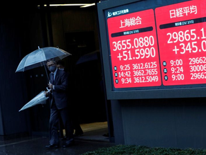 Asian stocks rise with Nikkei at record highs, China lags on trade fears