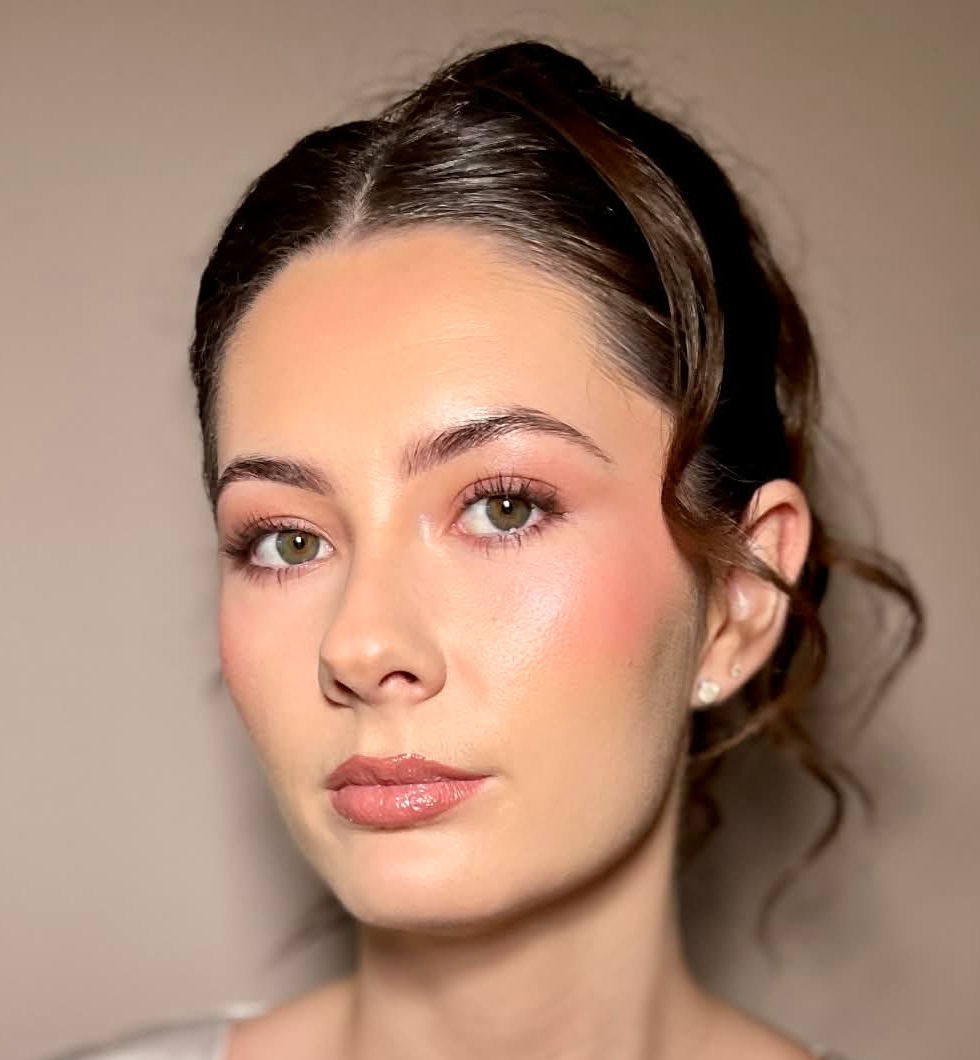 moden bride 2_edited.jpg