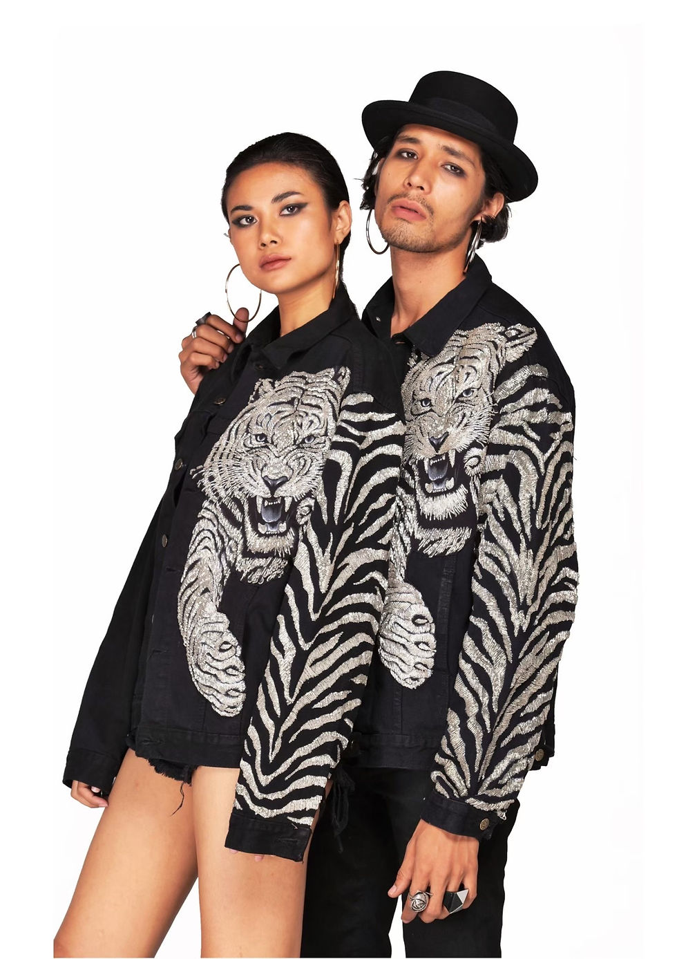 ภาพขนาดย่อ: The Signature Silver Thaiger Jacket